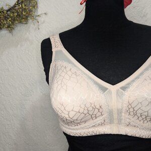 Bra - Full Coverage Non-padded wireless Minimizer 34DD